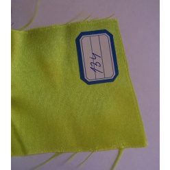 kiwizöld (134) szaténselyem (1,5 m széles) 