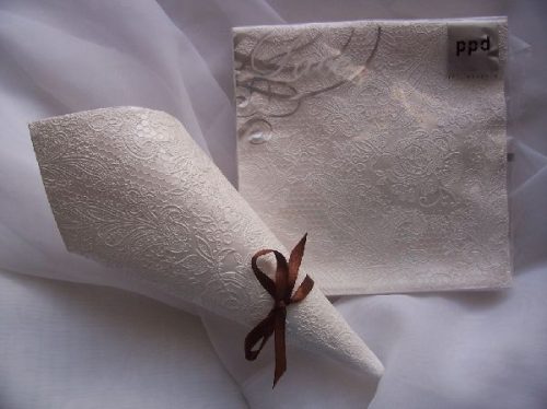 gyöngyházfehér dombornyomott szalvéta 33x33 (15 db) LACE