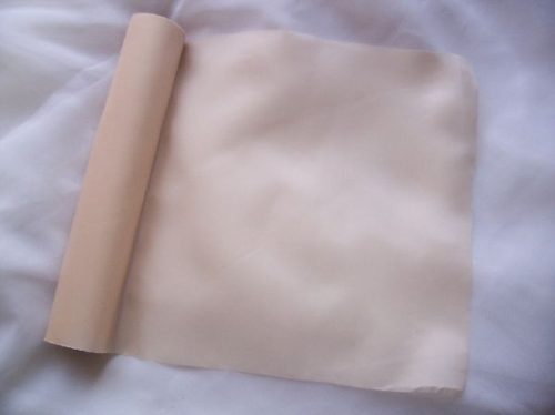 Selyem dekoranyag asztali futó pezsgő (25 cm * 10 m)
