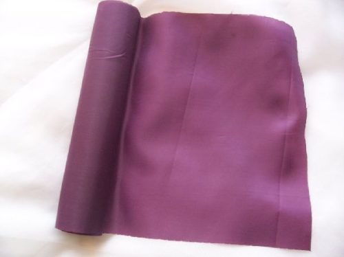 Selyem dekoranyag asztali futó padlizsán (25 cm * 10 m)