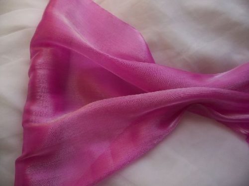 Szatén-organza (47 cm * 10 m) ciklámen