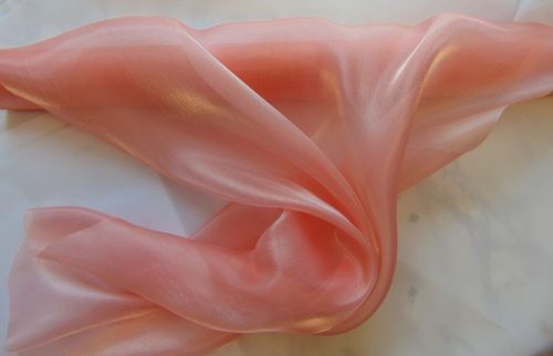 Szatén-organza (47 cm x 10 m) korall 177