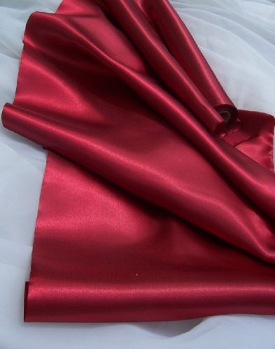 Szatén futó (15 cm * 9,1 m) bordó 