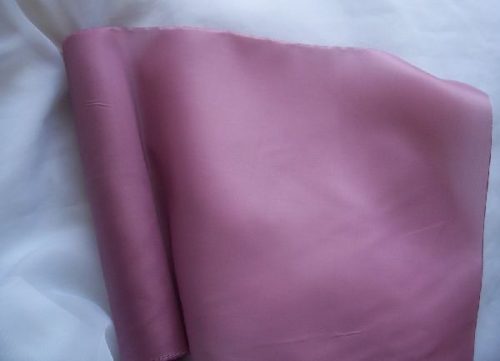Selyem dekoranyag asztali futó mályva (25 cm * 10 m)  