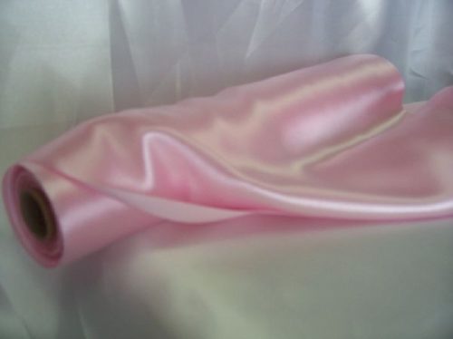 Szatén futó (15 cm * 9,1 m) rózsaszín