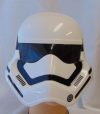 Star Wars rohamoszagos műanyag maszk, világító (gyerek méret) Star Wars rohamoszagos műanyag maszk, világító (gyerek méret)