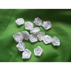 szatén rózsafej 2,5 cm-es (50 db) fehér