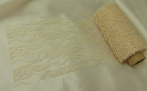 Csipke dekoranyag bézs (10 cm * 9,3 m)