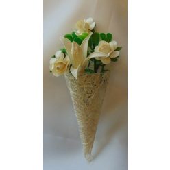 Vintage kitűző krém