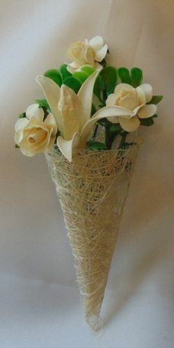 Vintage kitűző krém