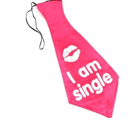 I am single, óriás nyakkendő piros színben (55 cm)