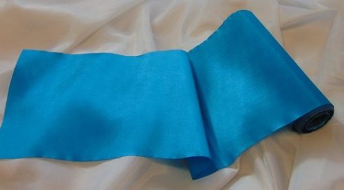 Szatén futó (15 cm * 9,1 m) türkiz
