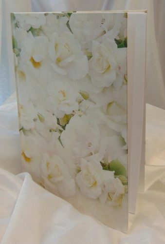 Vendégkönyv A/4 méret, fehér rózsás (sima 90 lapos)