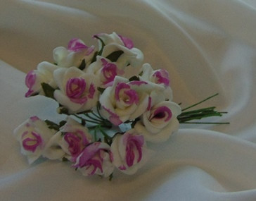 habrózsa csokor lila-fehér,12 cm-s (12 szálas)