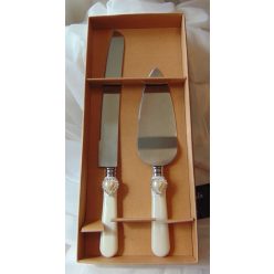 esküvői tortaszett szivecskékkel (kés+lapát)