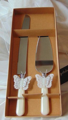 esküvői tortaszett pillangókkal(kés+lapát)