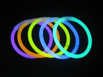 világító pálca/karkötő (15 db) vegyes színekben